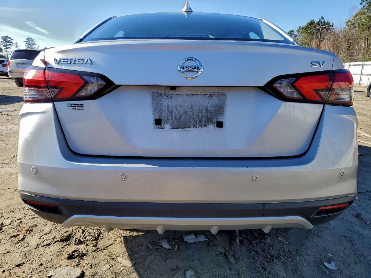 2020 NISSAN VERSA