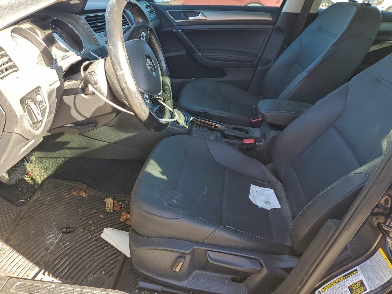 2015 VOLKSWAGEN GOLF