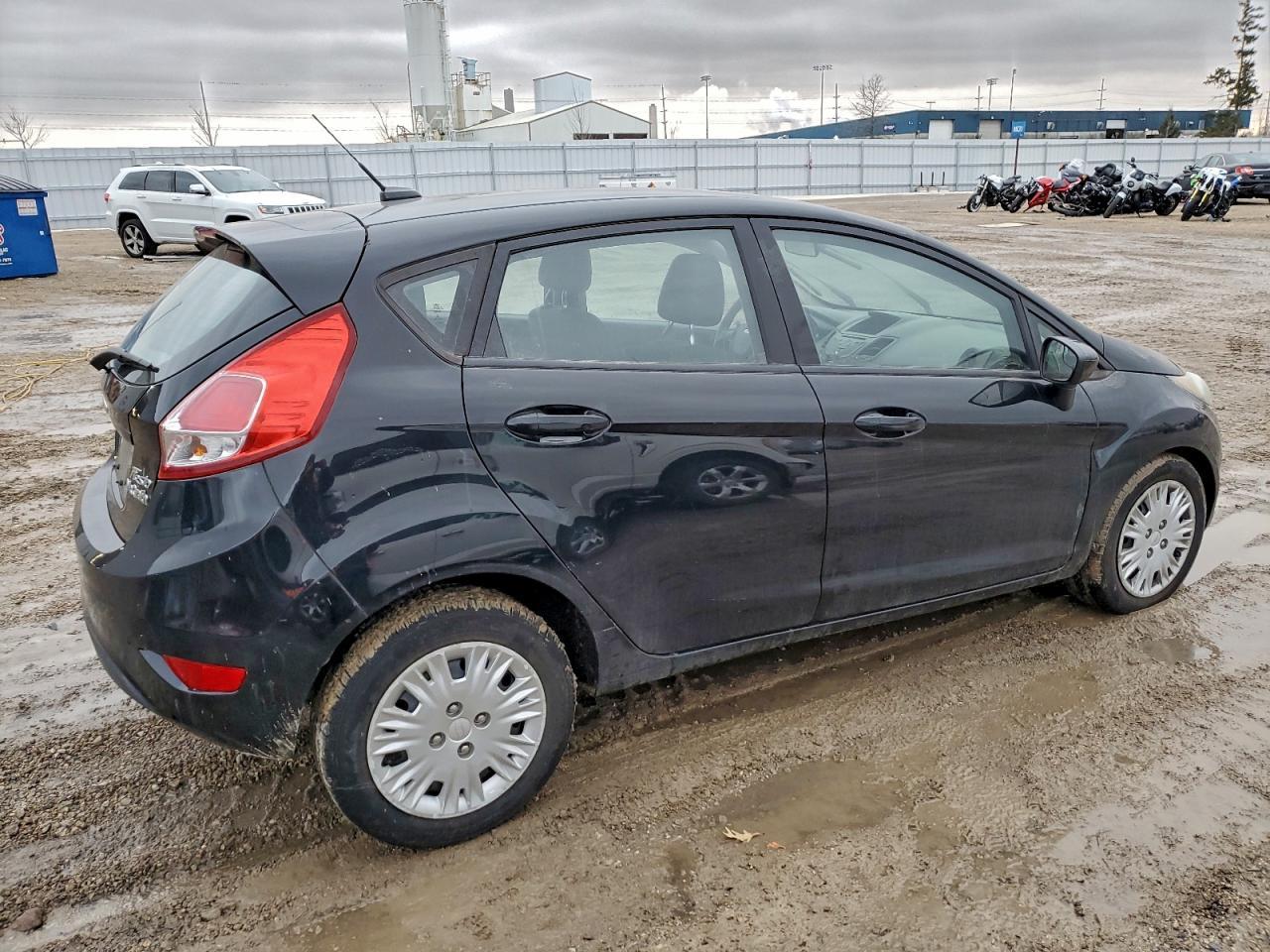 2016 FORD Fiesta