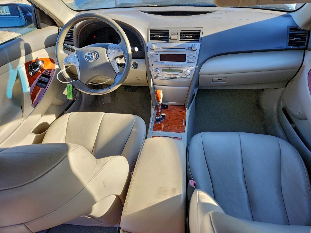 2011 TOYOTA CAMRY