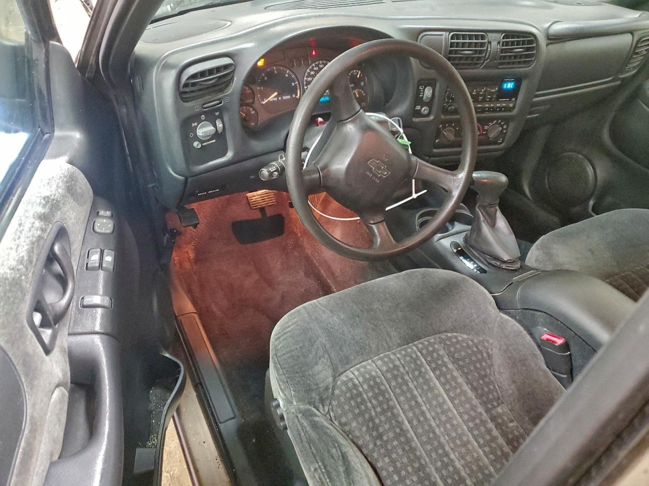 2002 CHEVROLET BLAZER