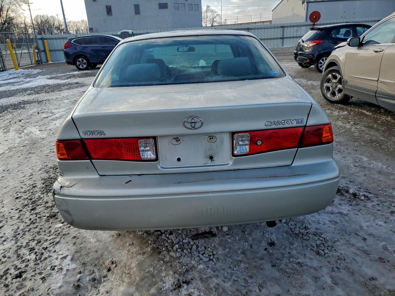 2000 TOYOTA CAMRY
