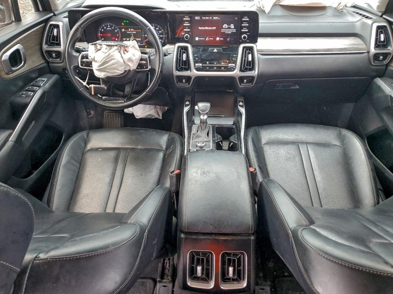 2021 KIA SORENTO