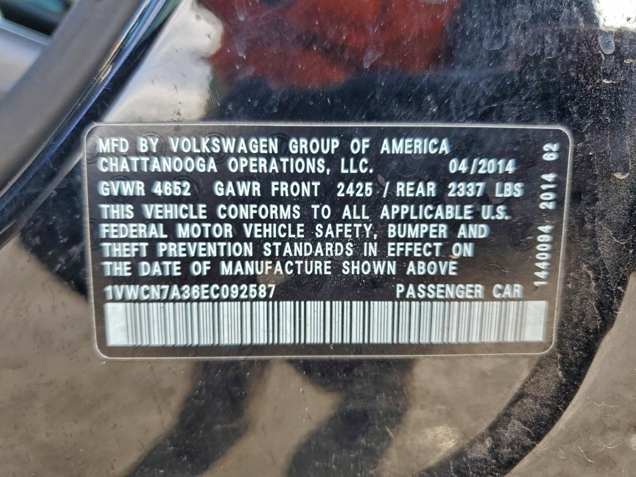 2014 VOLKSWAGEN Passat
