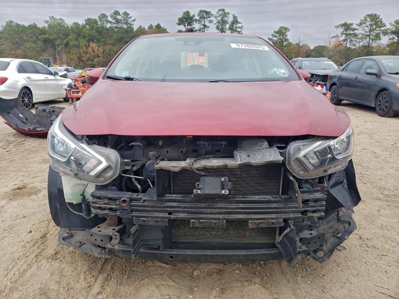 2021 NISSAN VERSA