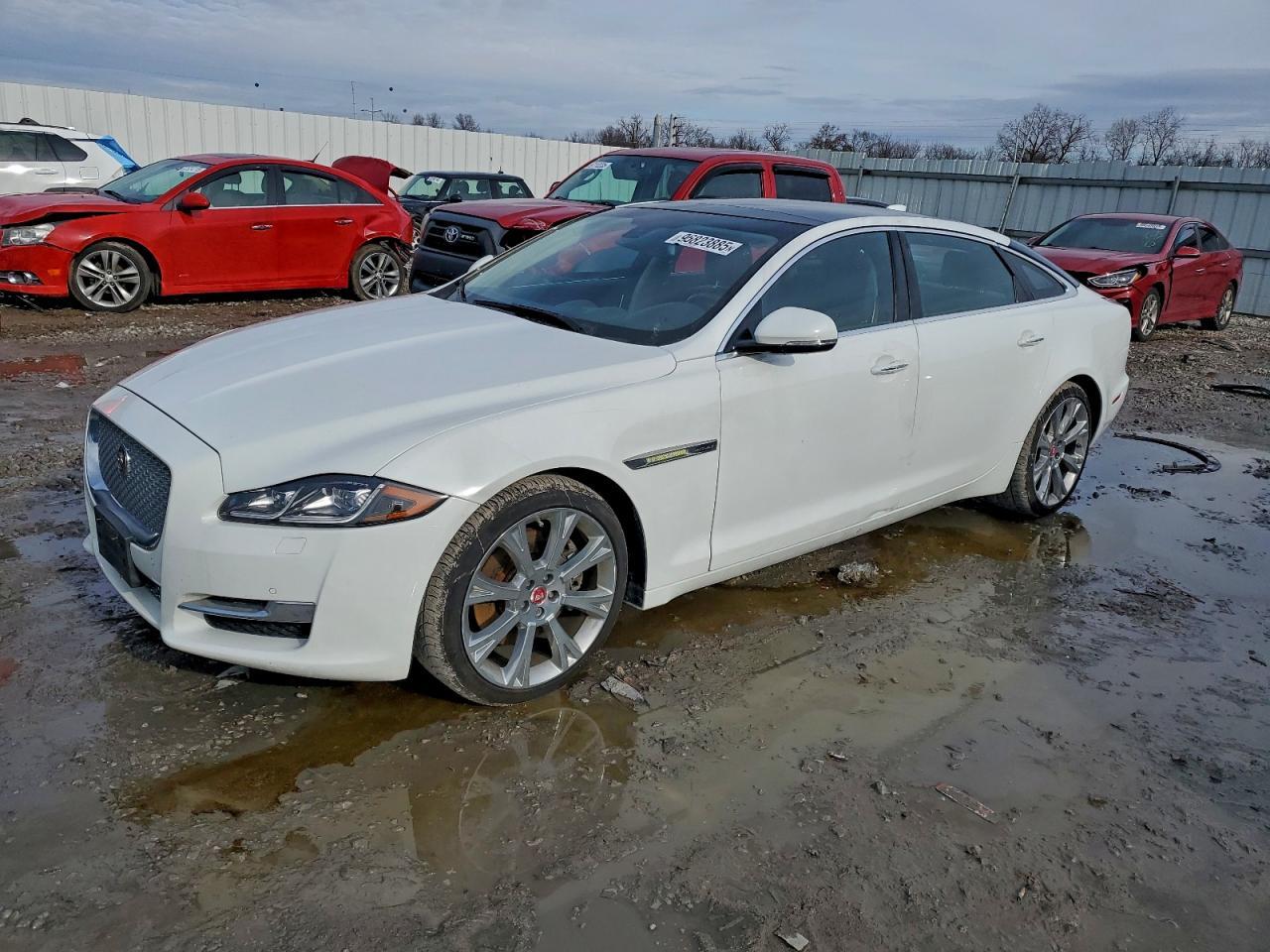 2016 JAGUAR Xj-Series