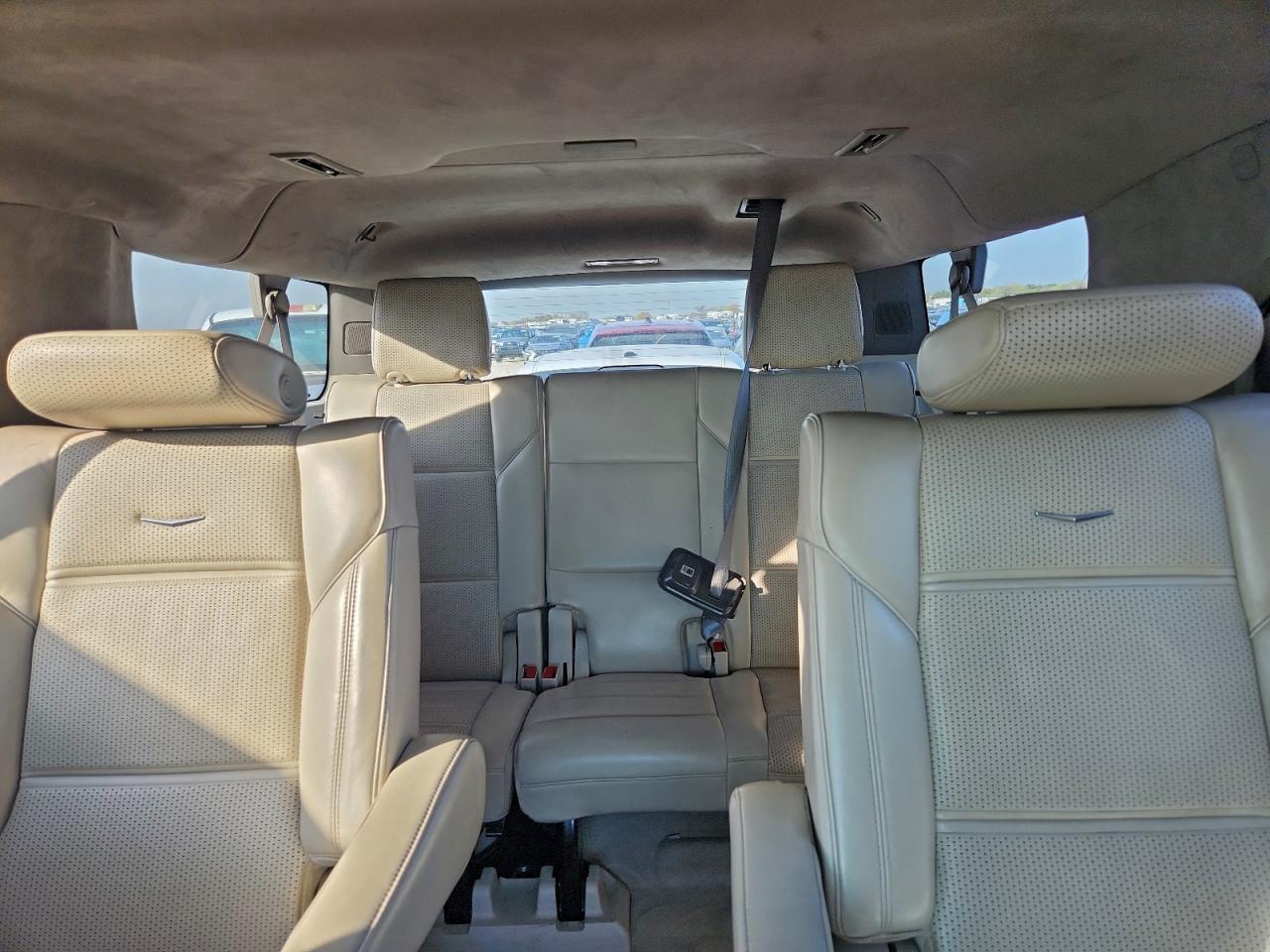 2021 CADILLAC Escalade ESV