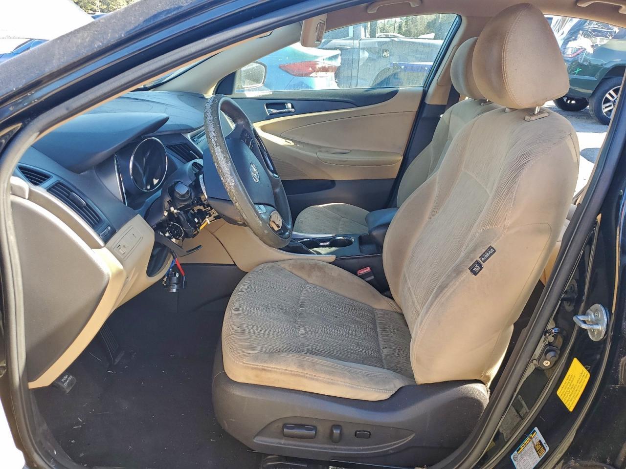 2011 HYUNDAI SONATA