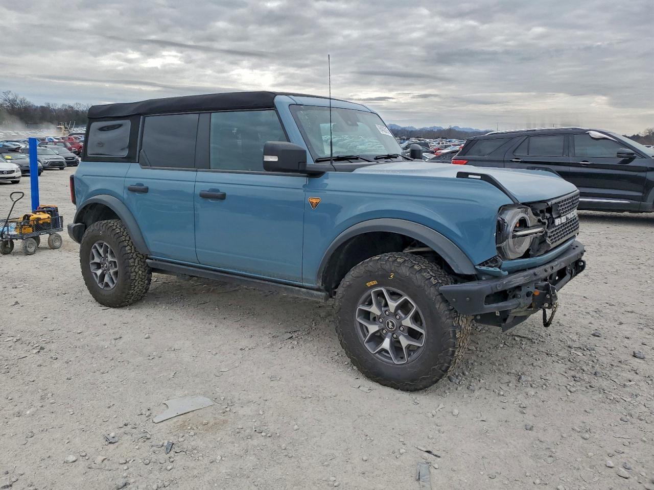 2023 FORD Bronco