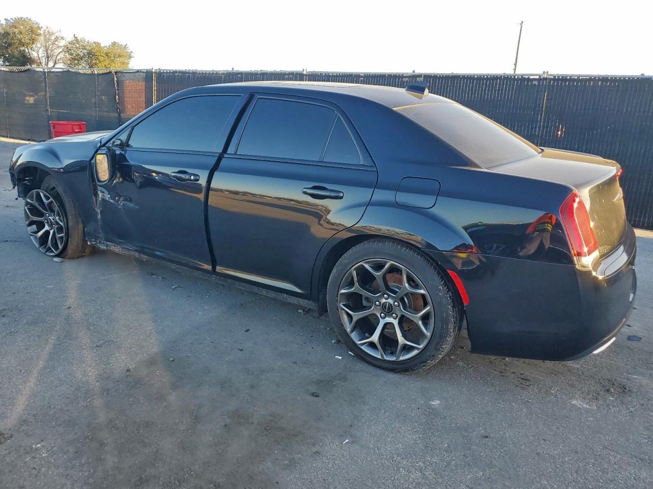 2016 CHRYSLER 300