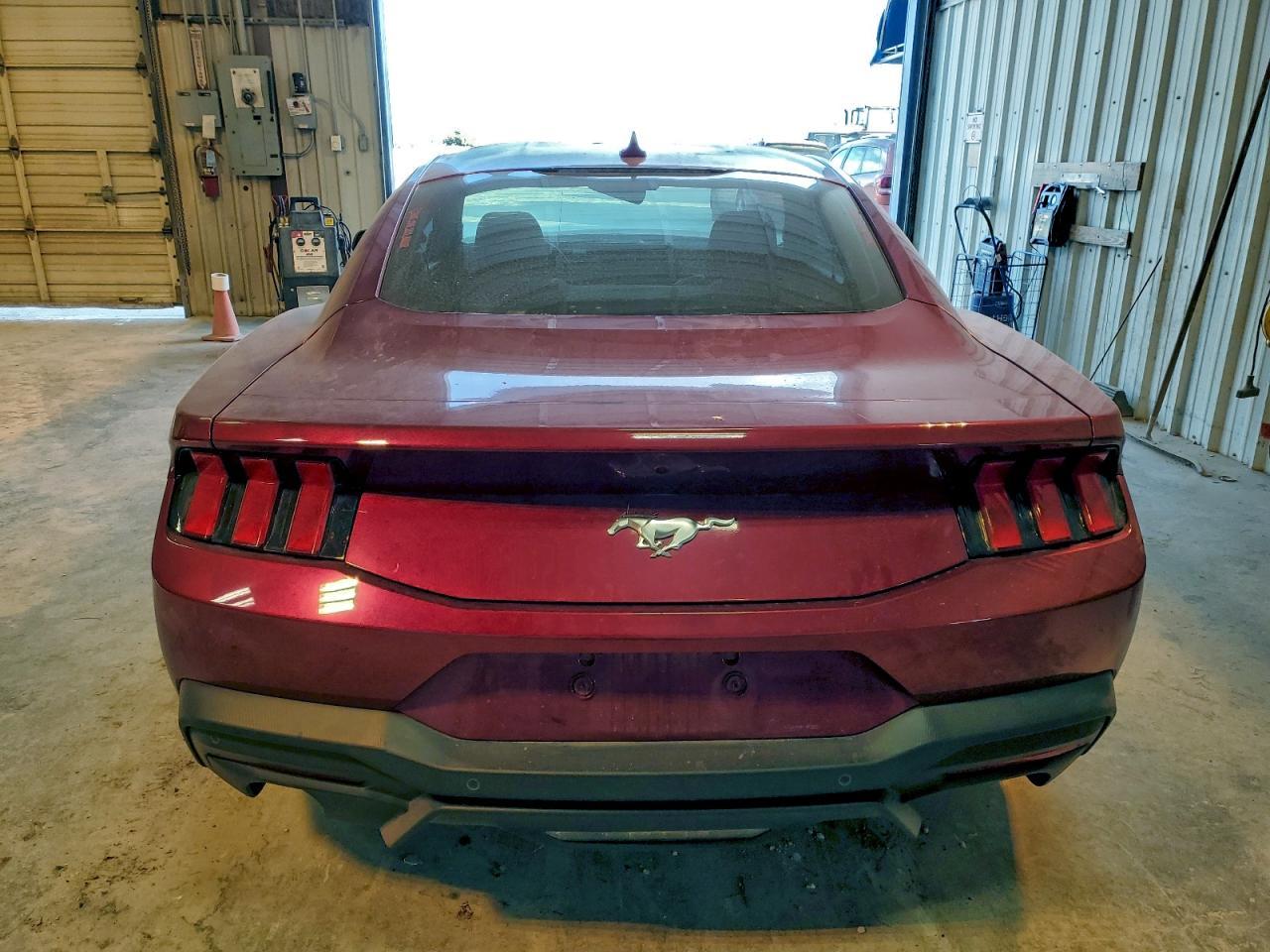 2025 FORD MUSTANG