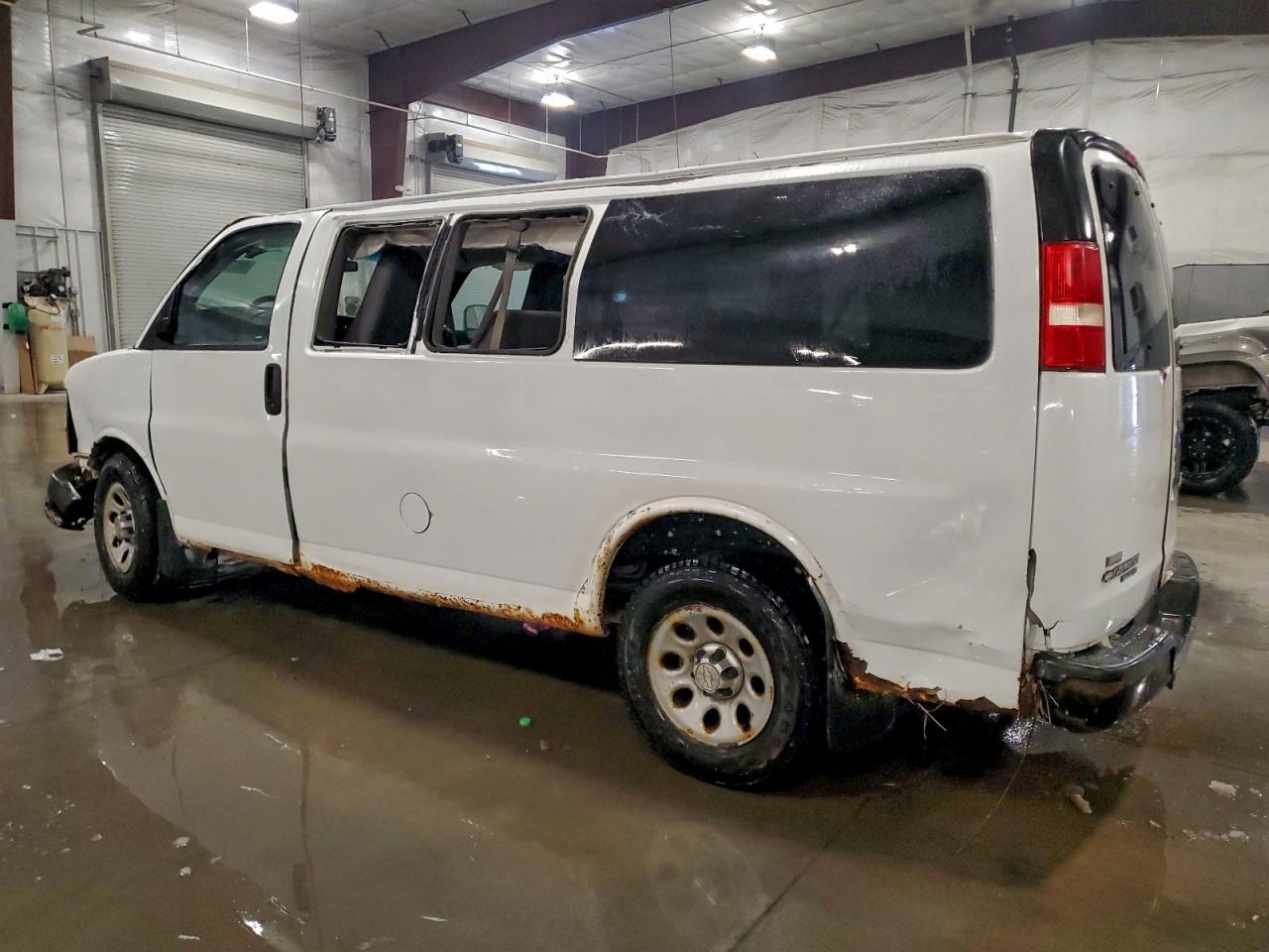 2012 CHEVROLET Express 1500