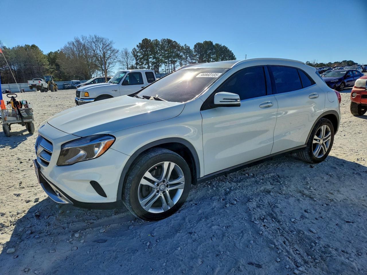 2015 MERCEDES-BENZ GLA-Class