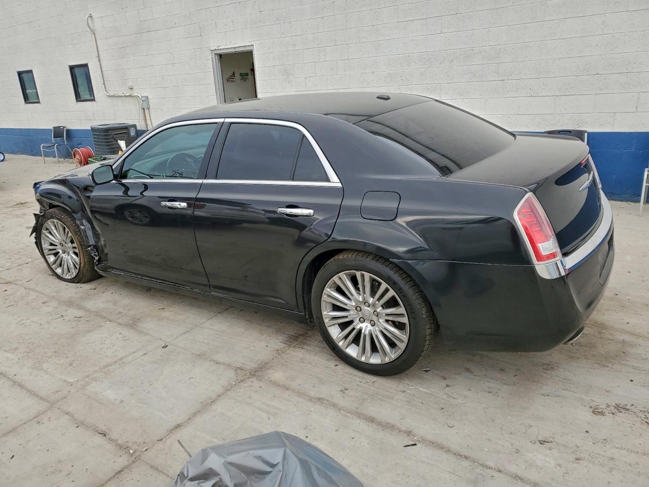 2011 CHRYSLER 300