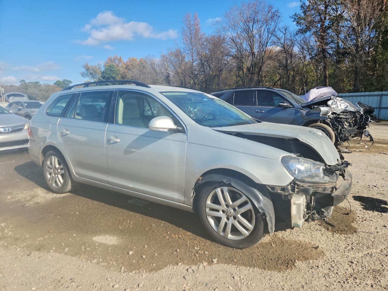 2011 VOLKSWAGEN JETTA