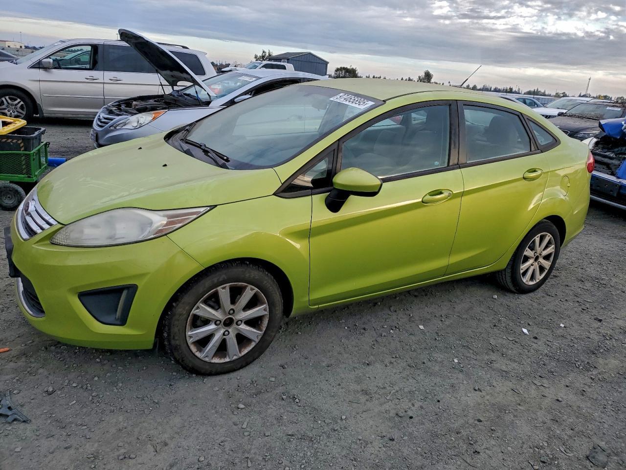 2011 FORD Fiesta