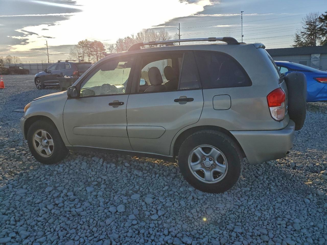 2003 TOYOTA RAV4
