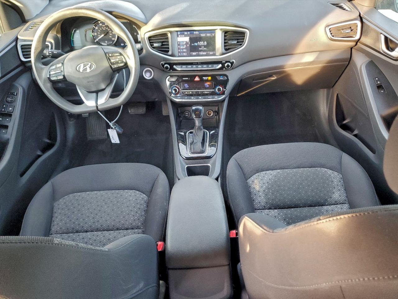 2017 HYUNDAI Ioniq