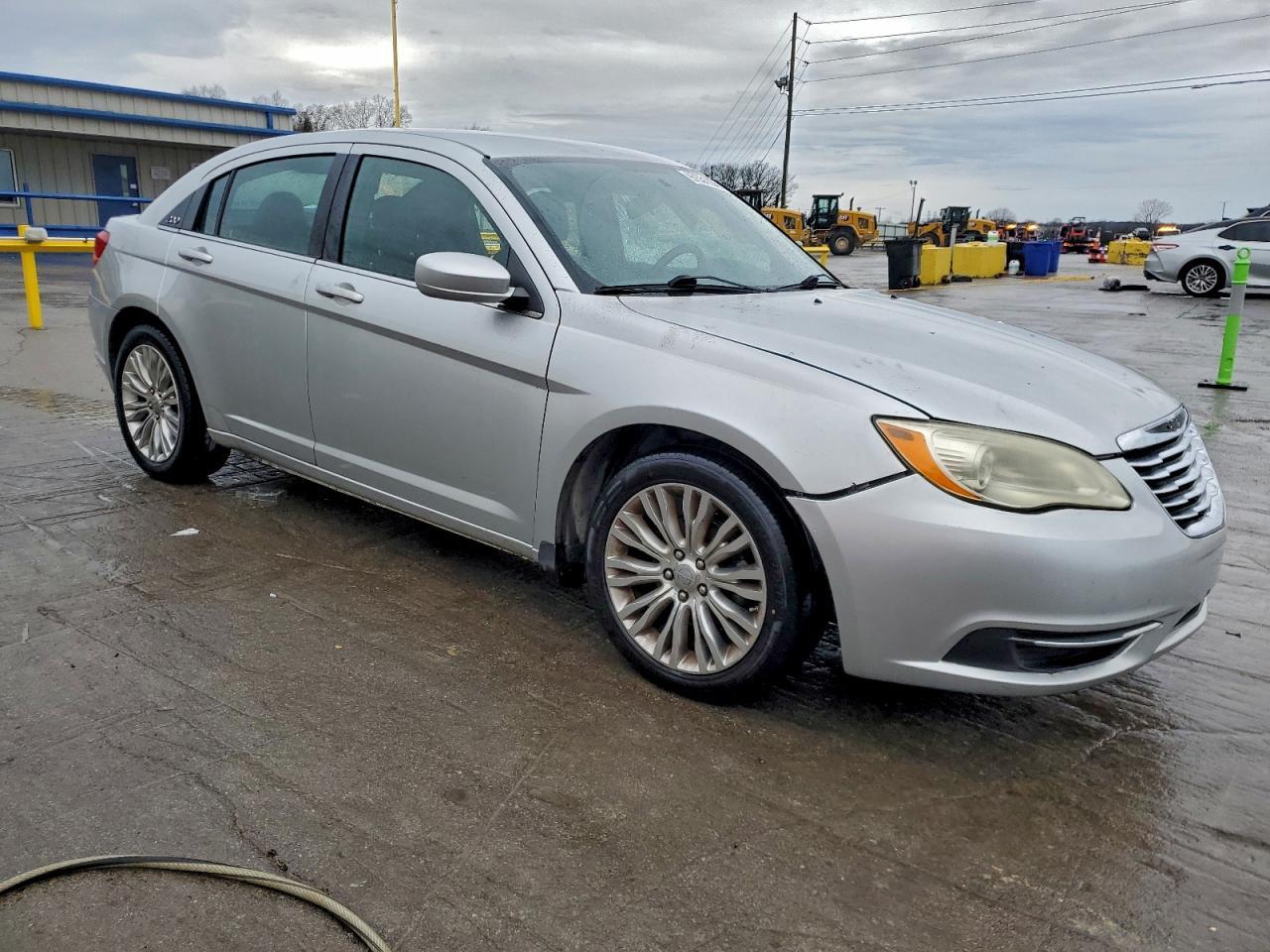 2012 CHRYSLER 200