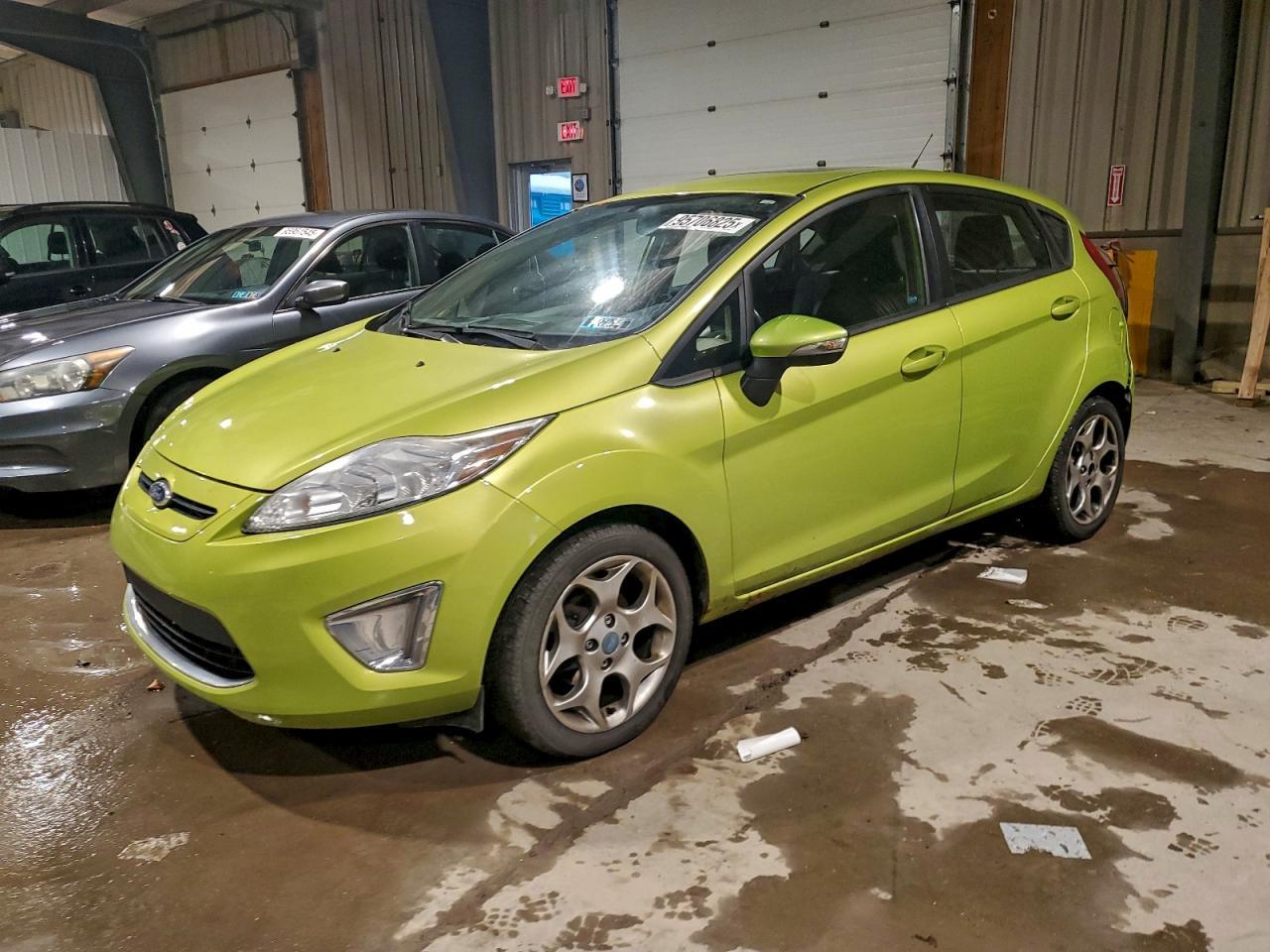 2012 FORD Fiesta