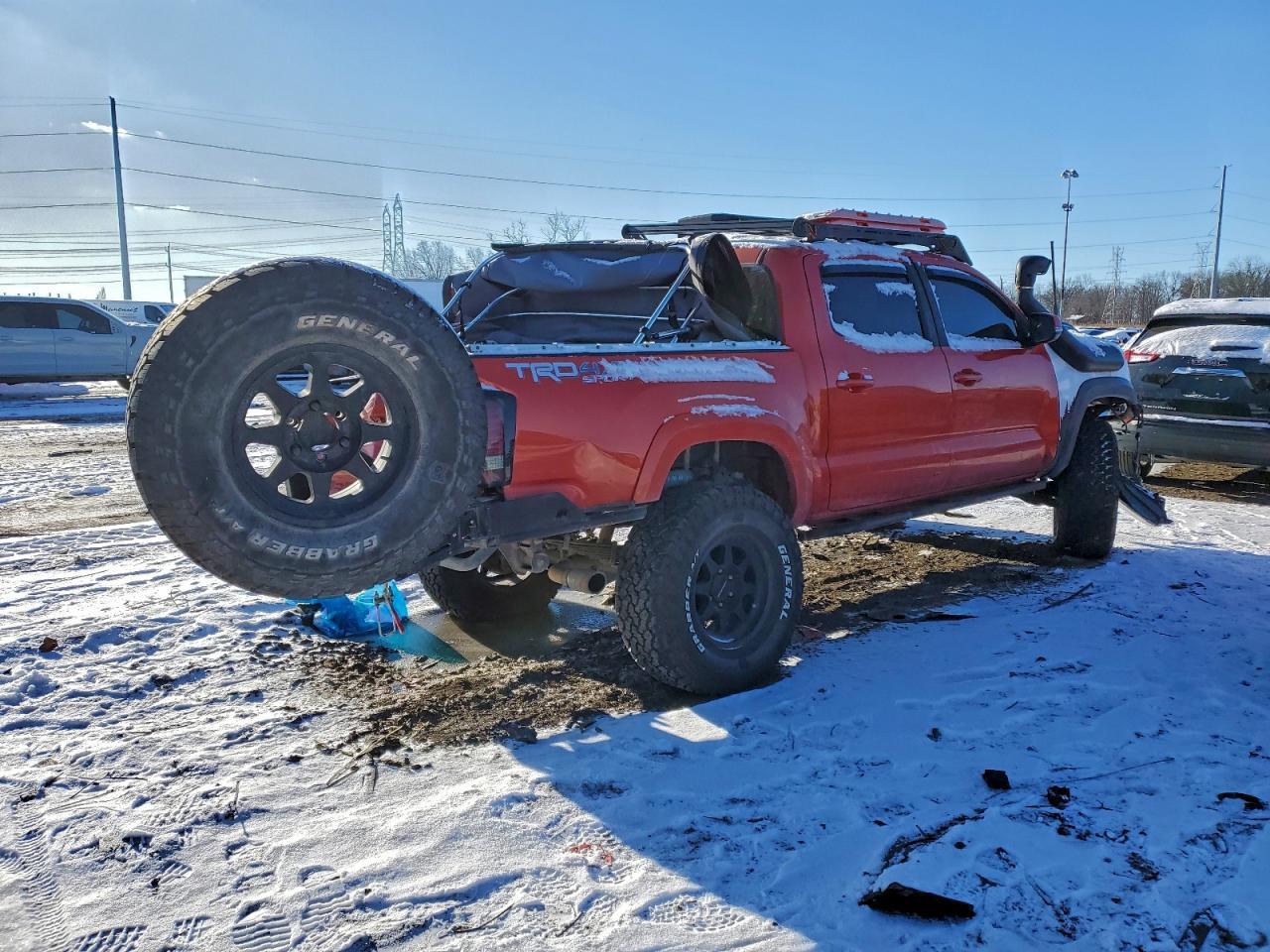2017 TOYOTA TACOMA