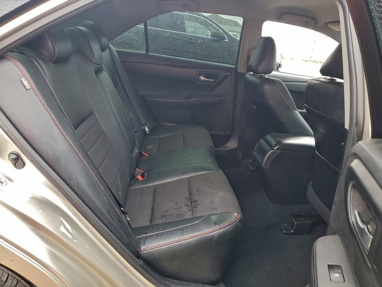 2016 TOYOTA CAMRY