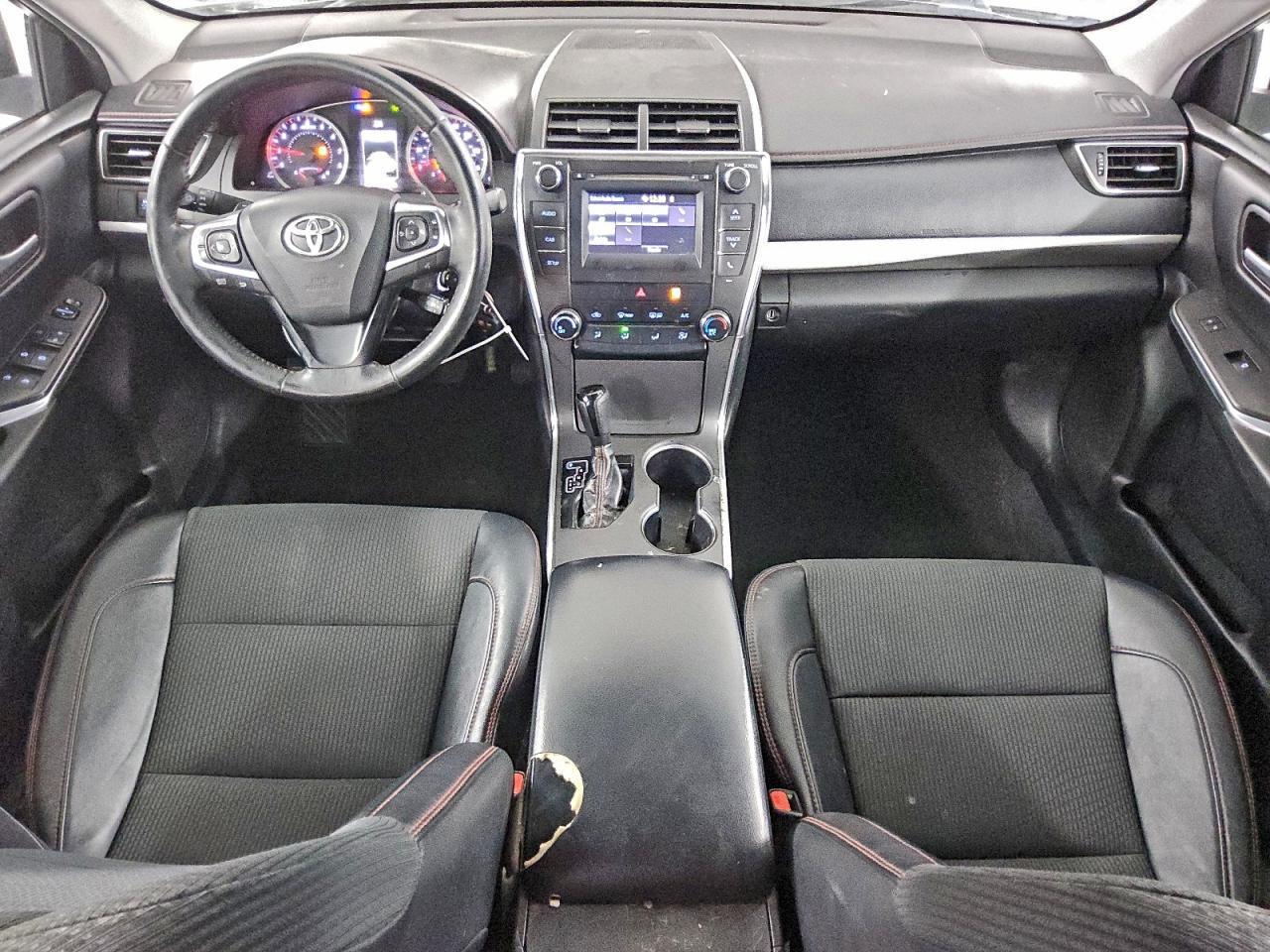 2016 TOYOTA CAMRY