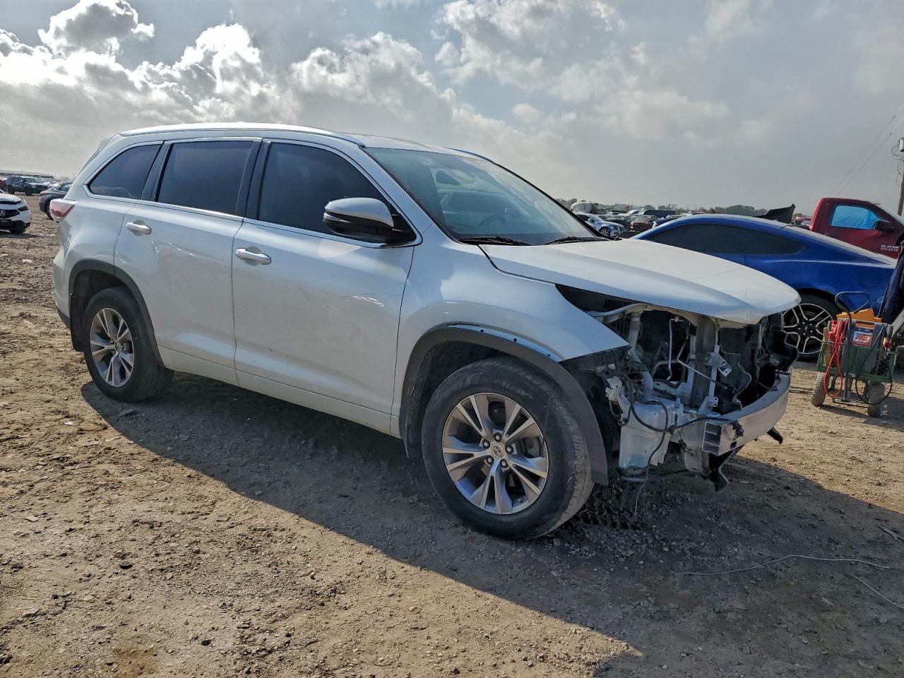 2015 TOYOTA HIGHLANDER