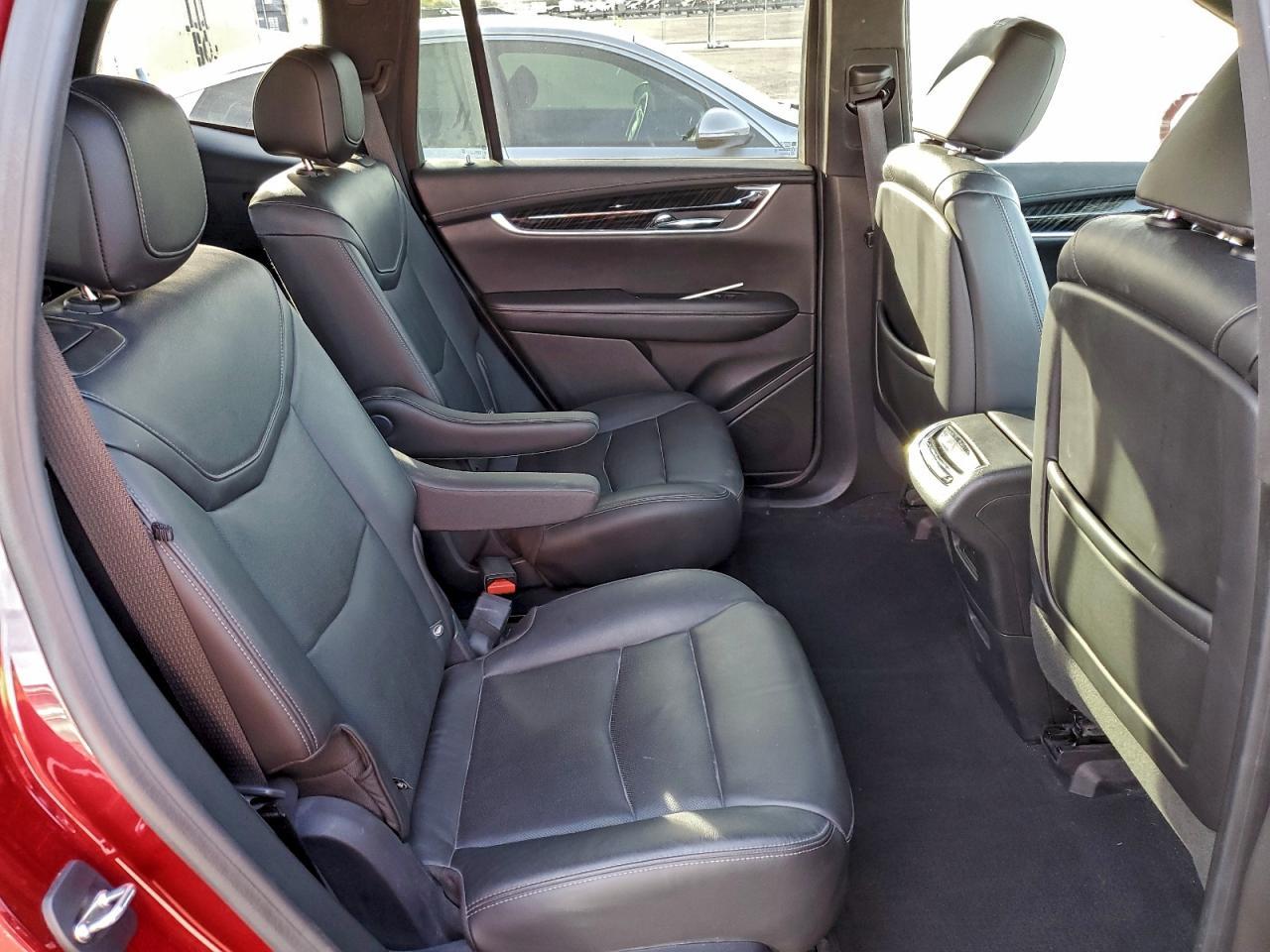 2020 CADILLAC XT6