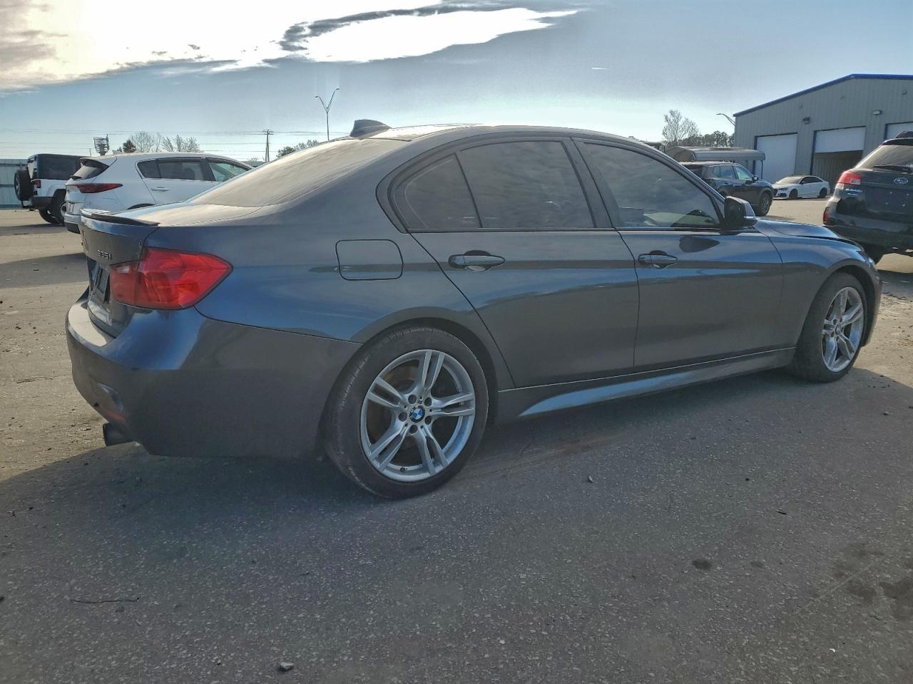 2013 BMW 3 SERIES
