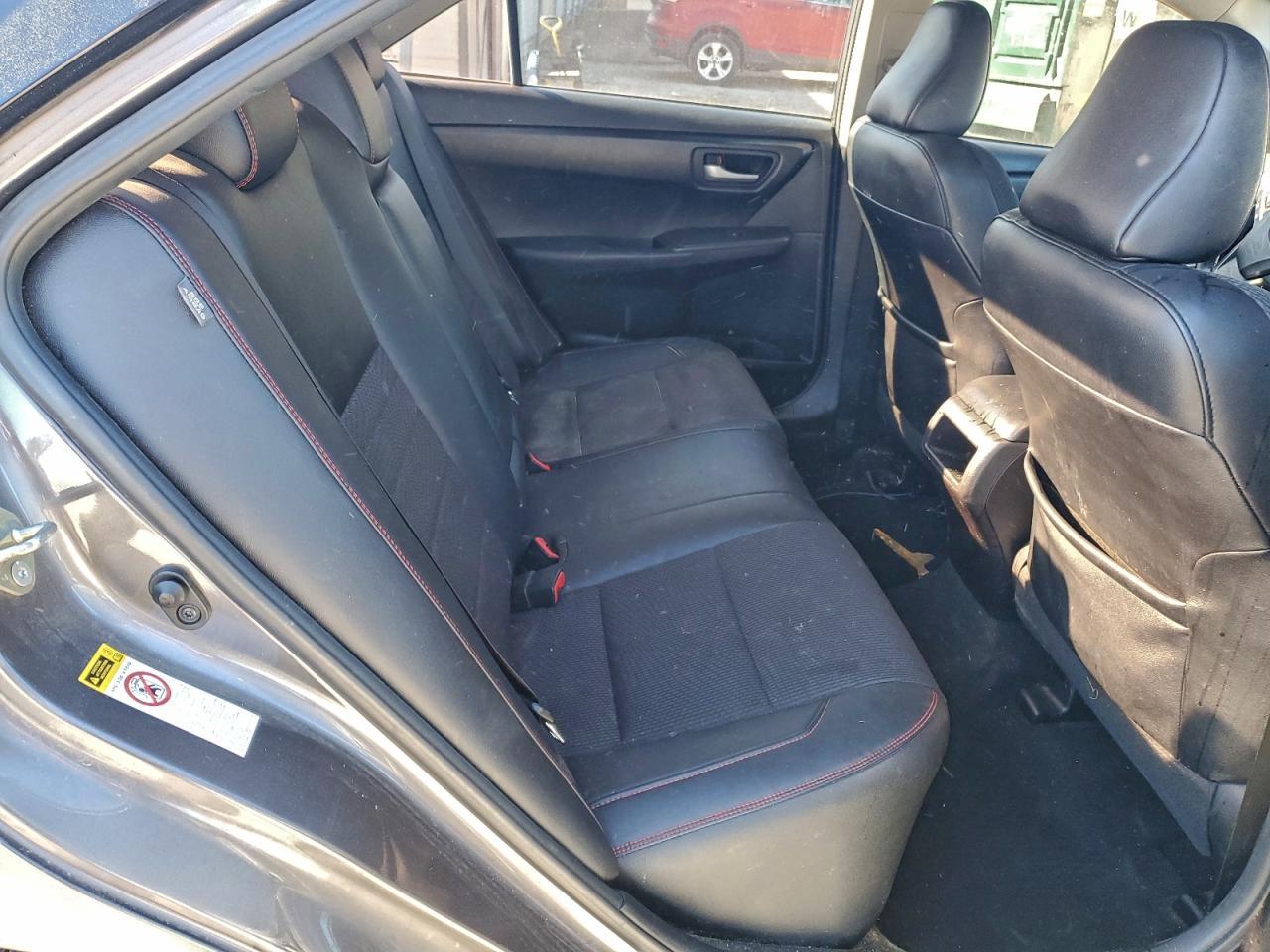 2016 TOYOTA CAMRY