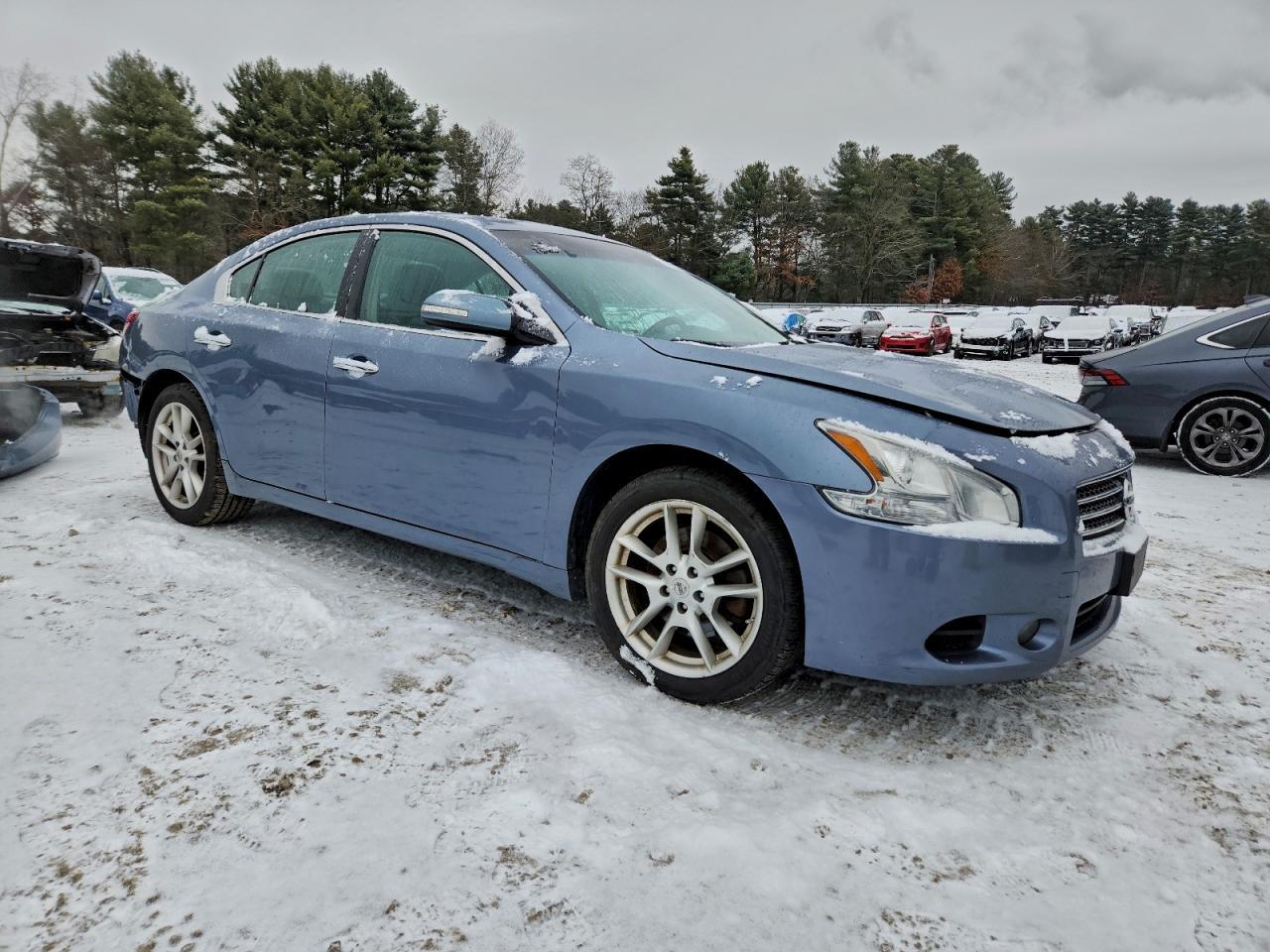 2011 NISSAN Maxima