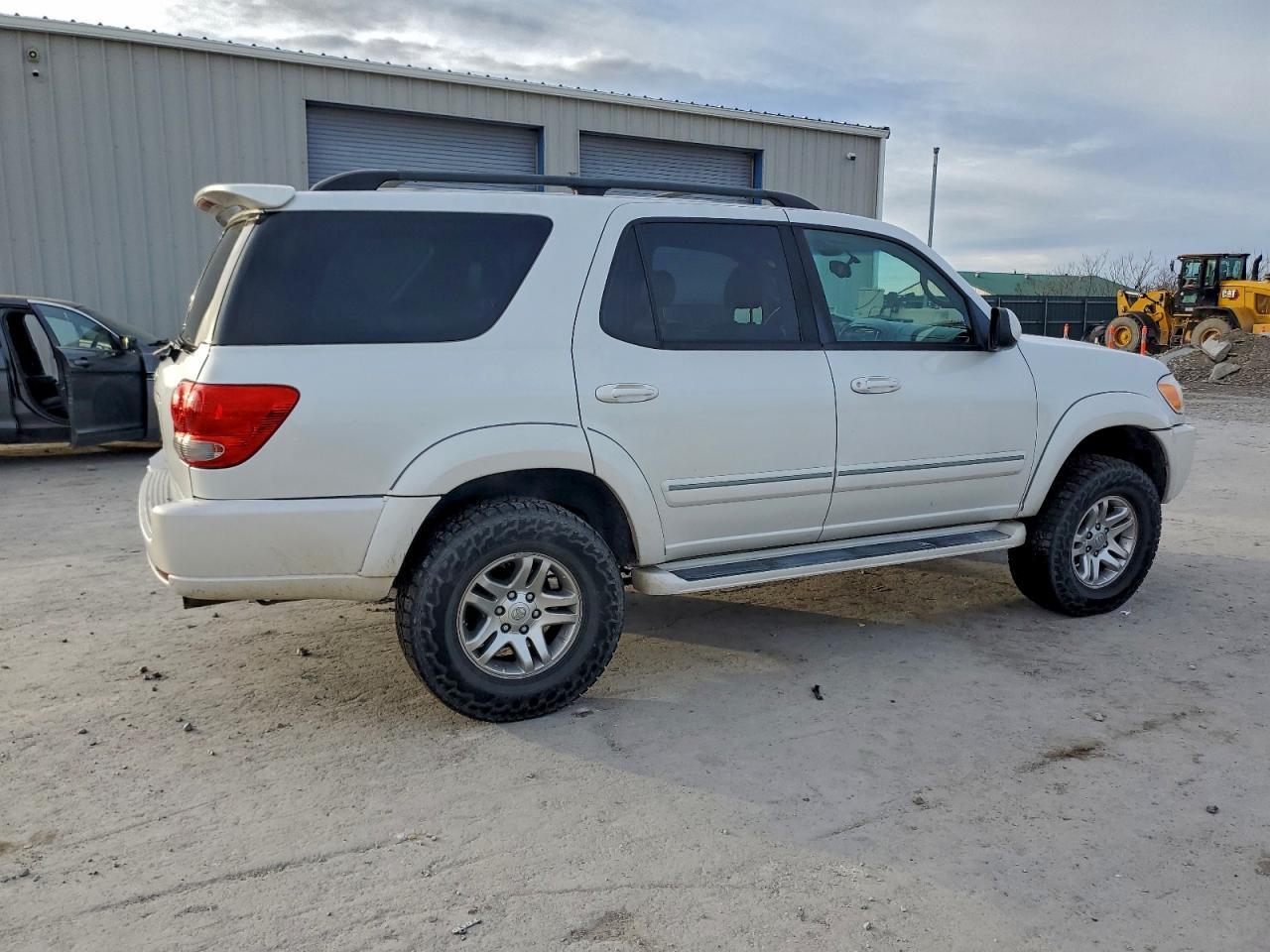 2005 TOYOTA Sequoia