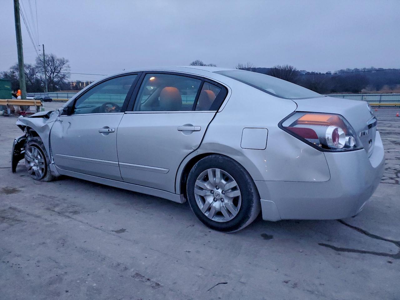 2012 NISSAN ALTIMA