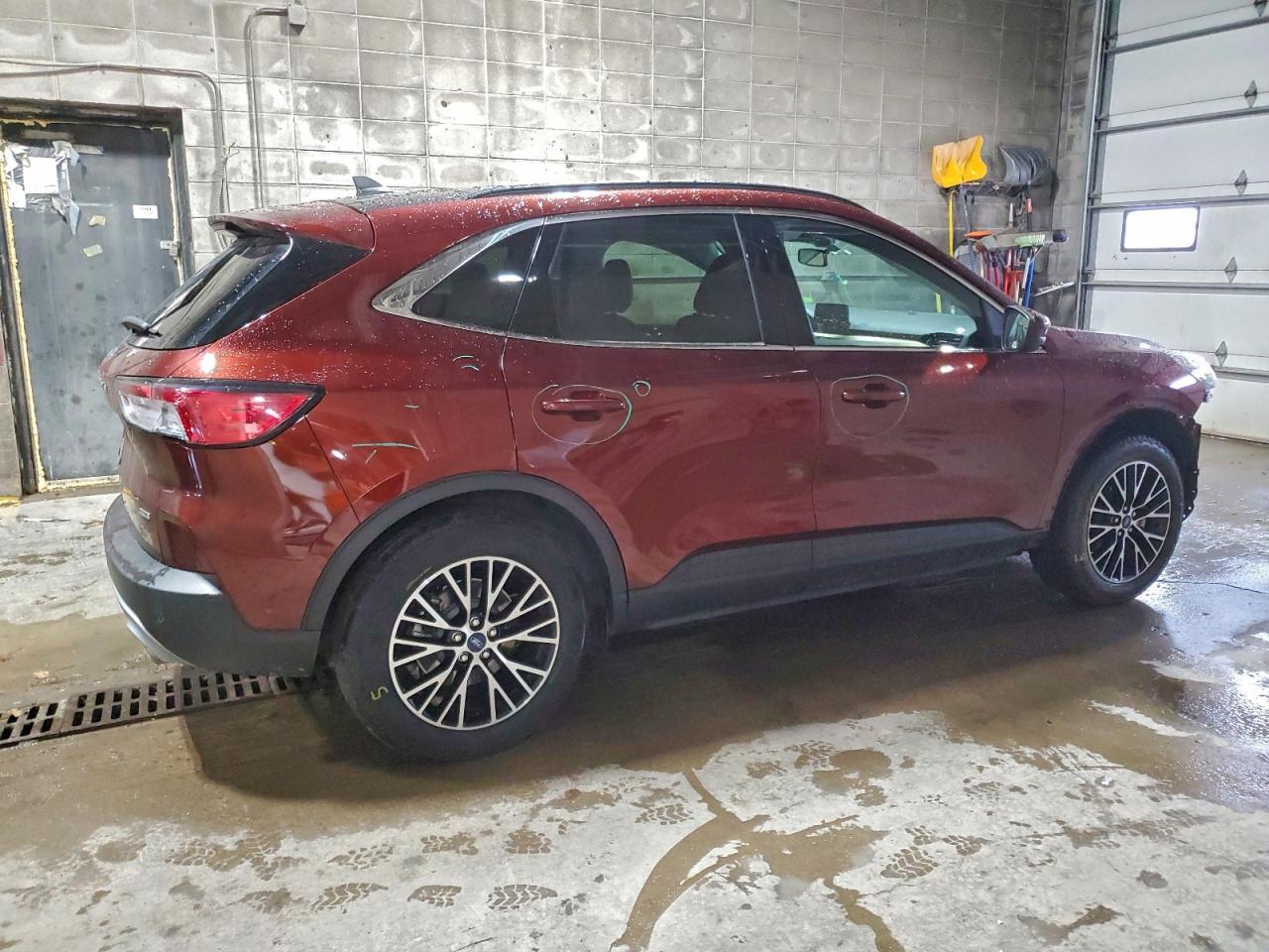 2021 FORD ESCAPE