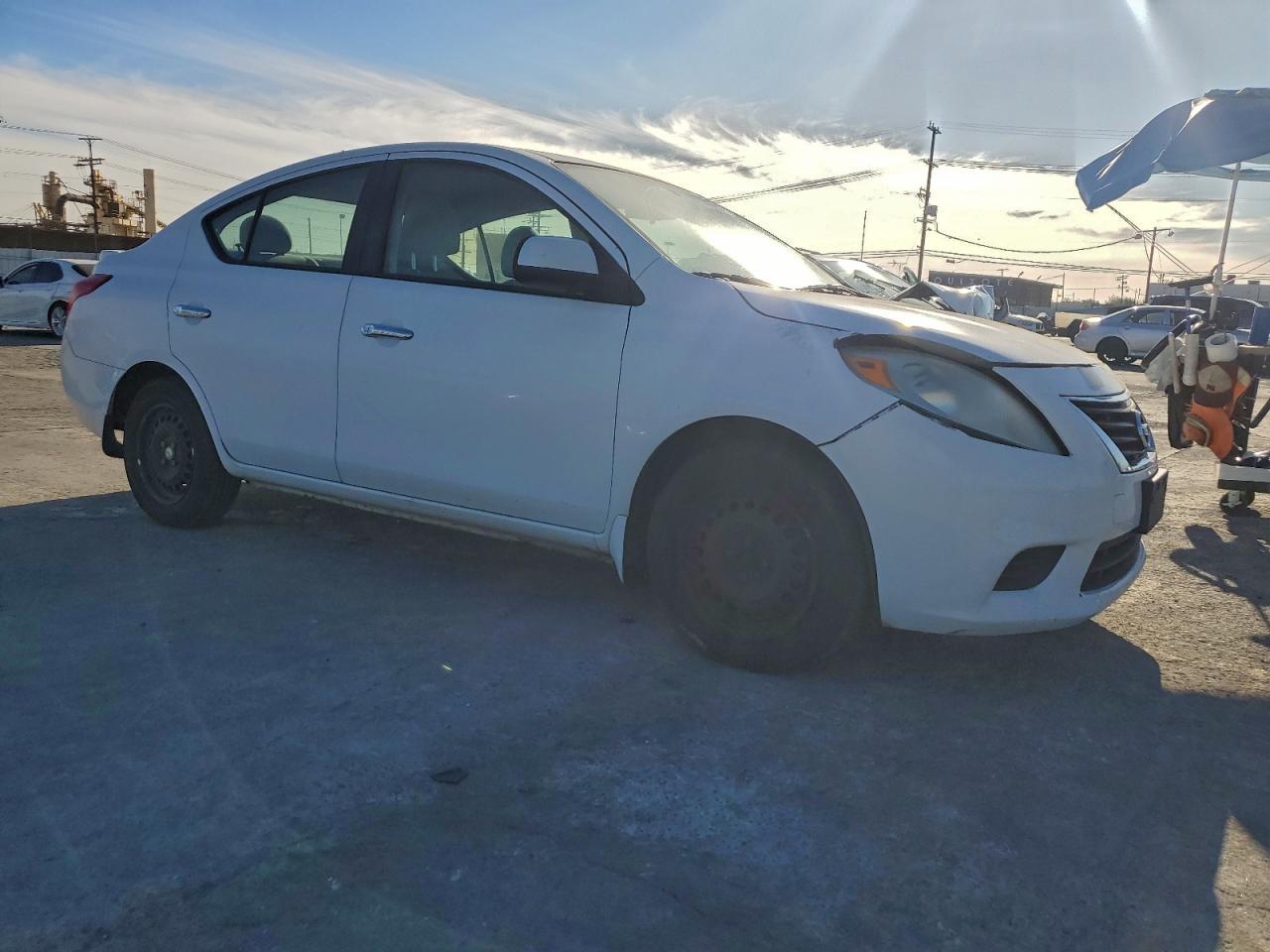 2014 NISSAN VERSA