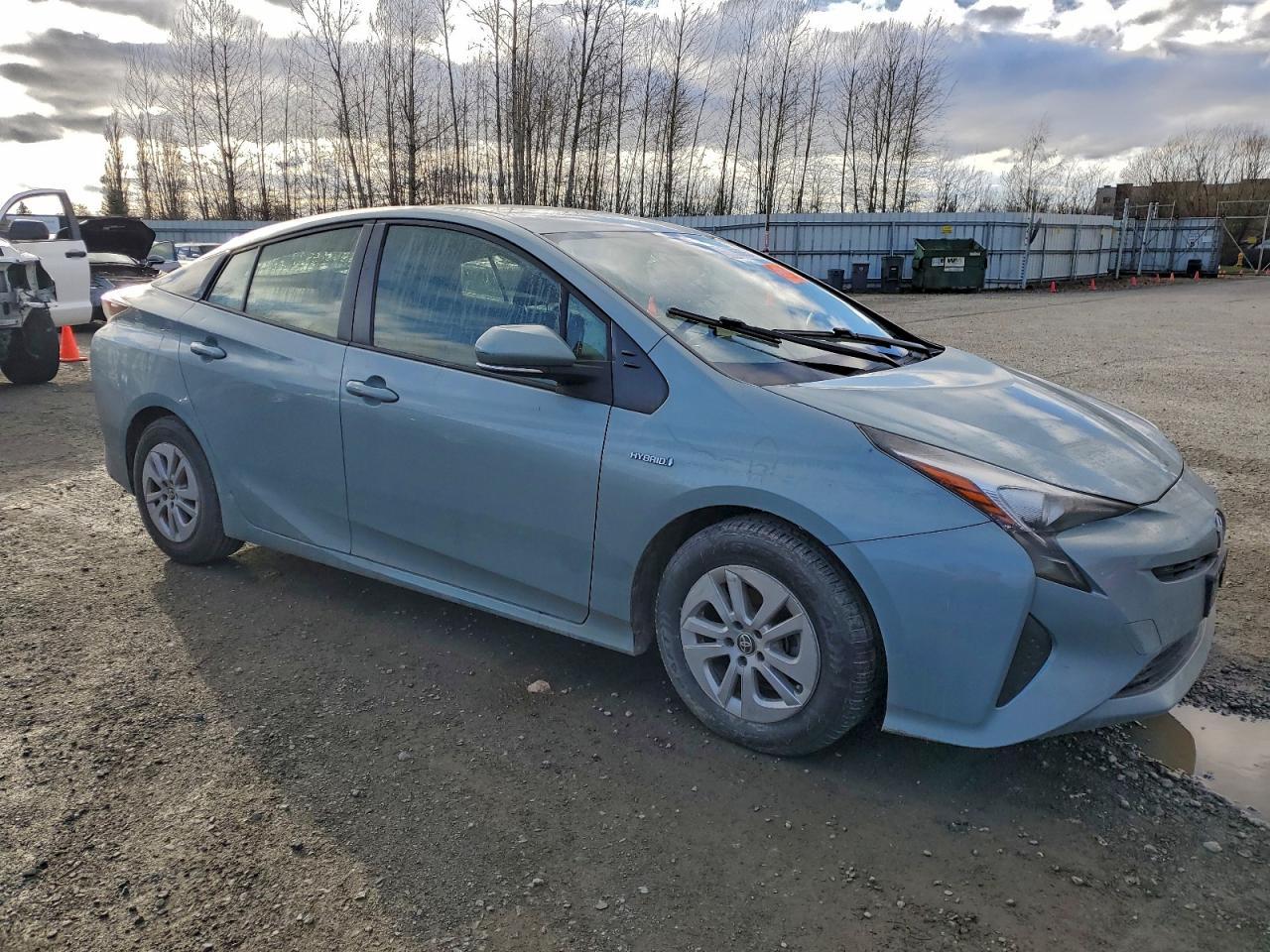 2016 TOYOTA PRIUS