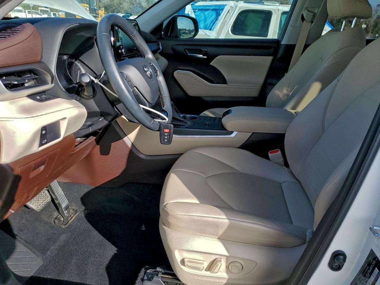 2021 TOYOTA HIGHLANDER