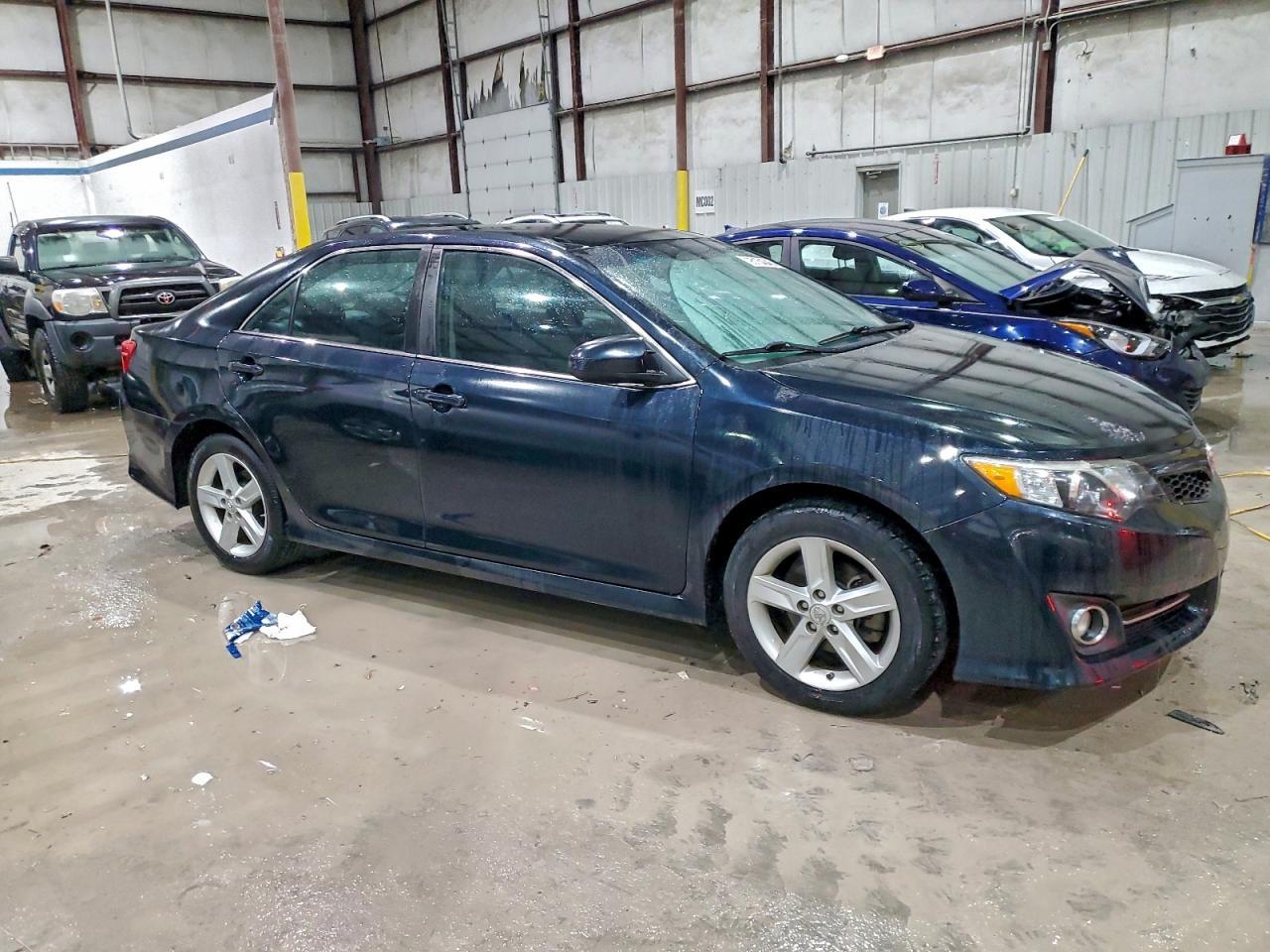 2013 TOYOTA CAMRY