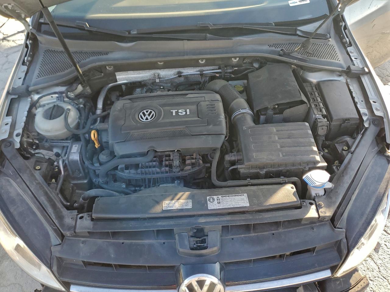 2017 VOLKSWAGEN GOLF