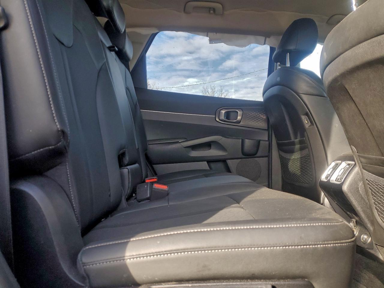 2022 KIA SORENTO
