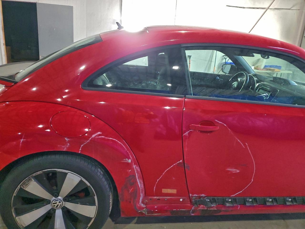2013 VOLKSWAGEN Beetle