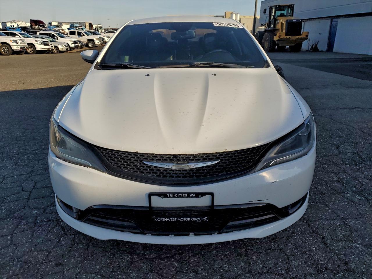 2015 CHRYSLER 200