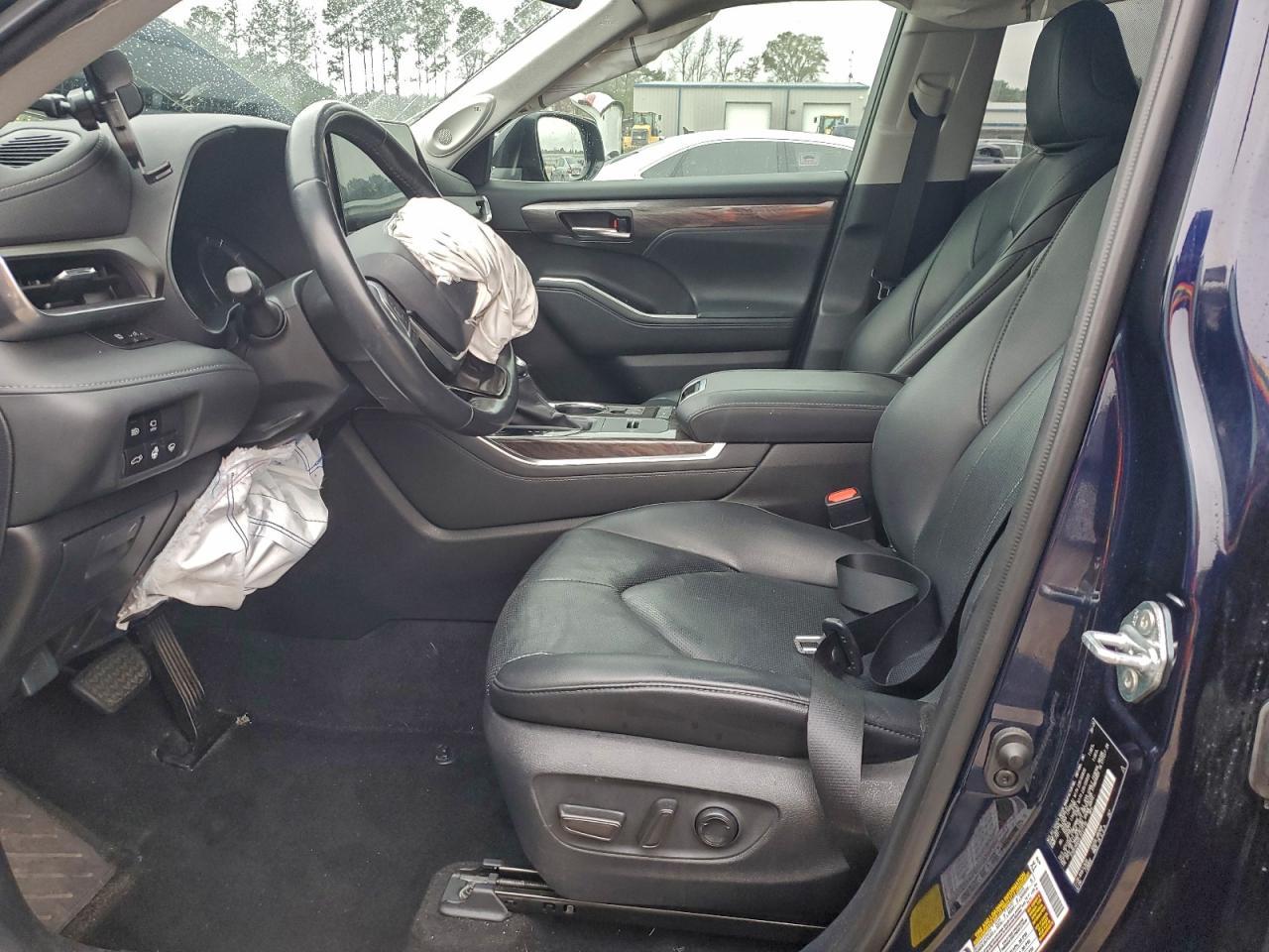 2020 TOYOTA HIGHLANDER