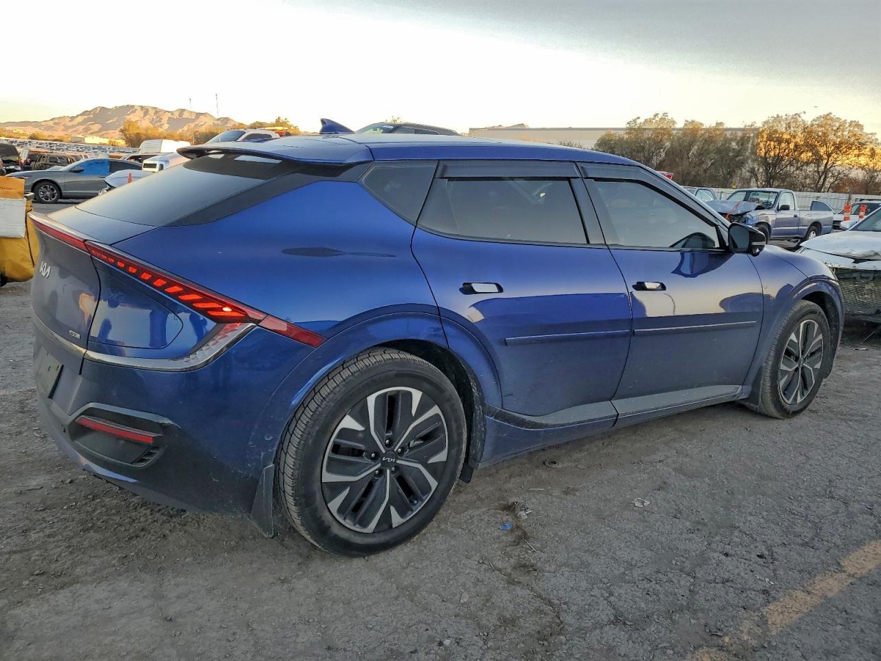 2023 KIA EV6