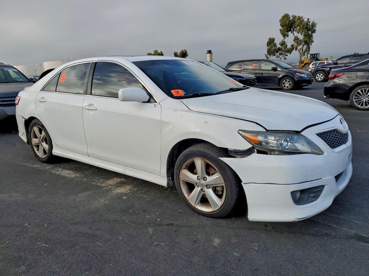 2011 TOYOTA CAMRY