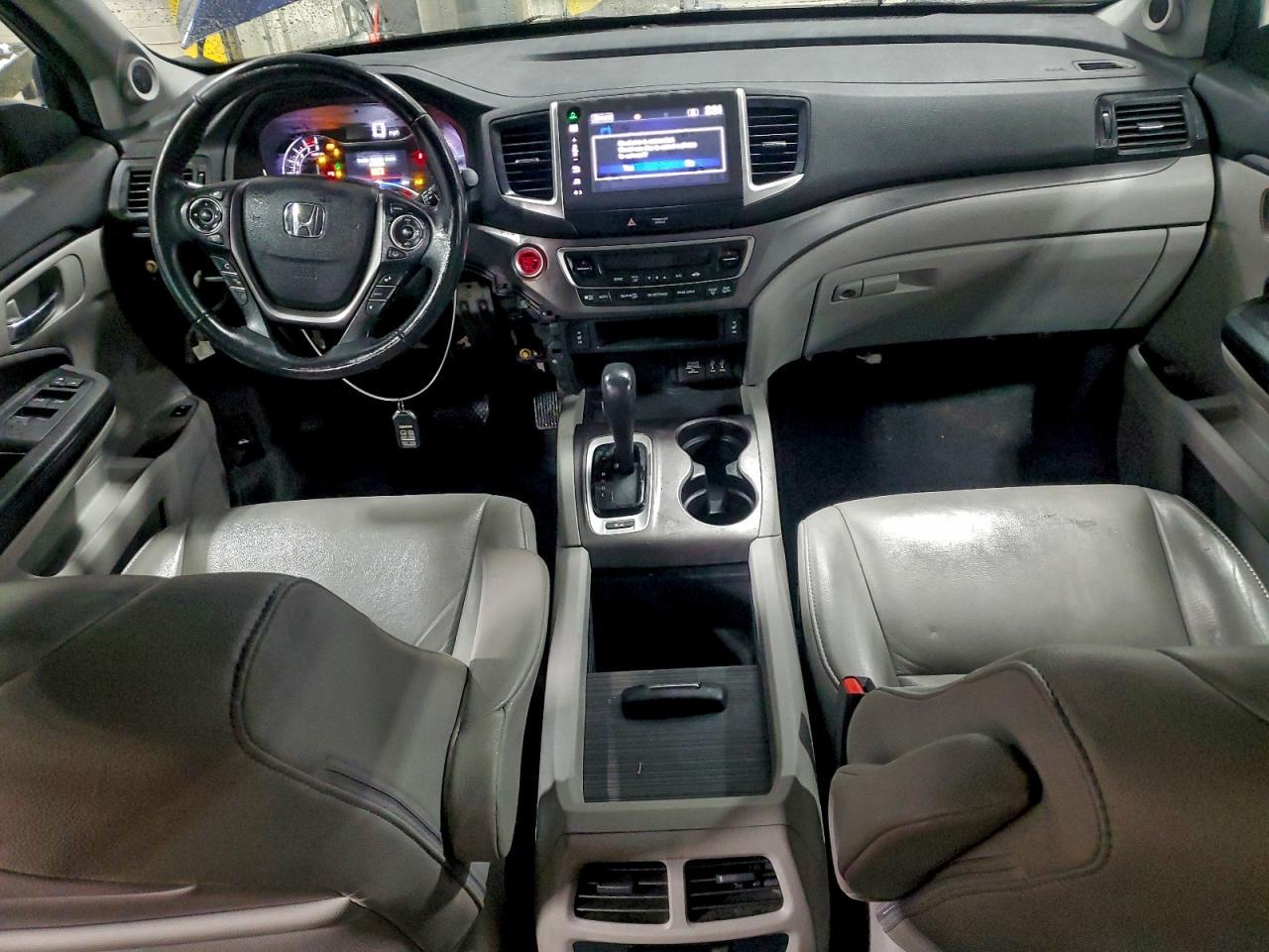 2016 HONDA PILOT