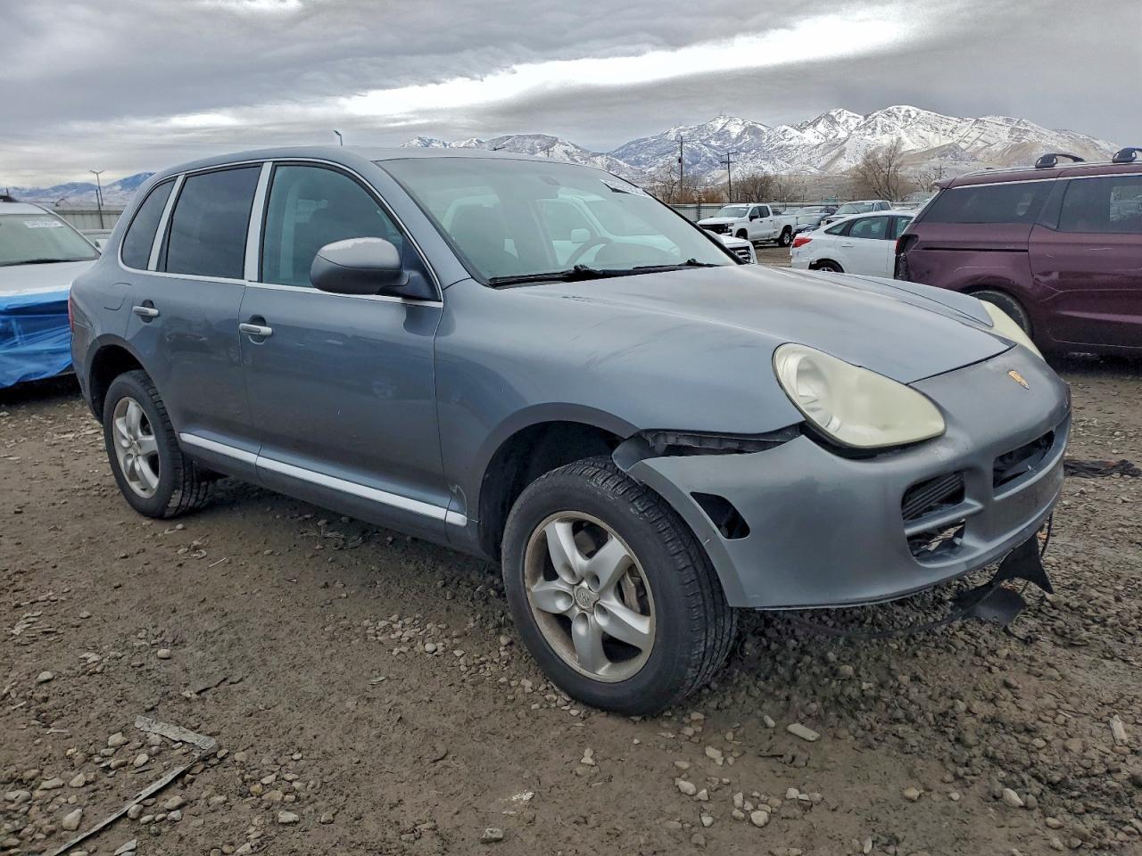 2004 PORSCHE CAYENNE
