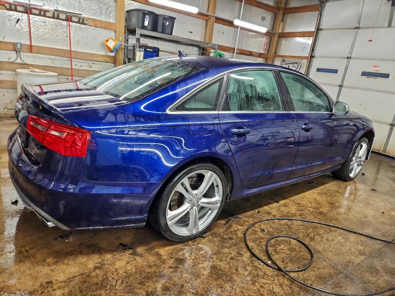 2014 AUDI S6