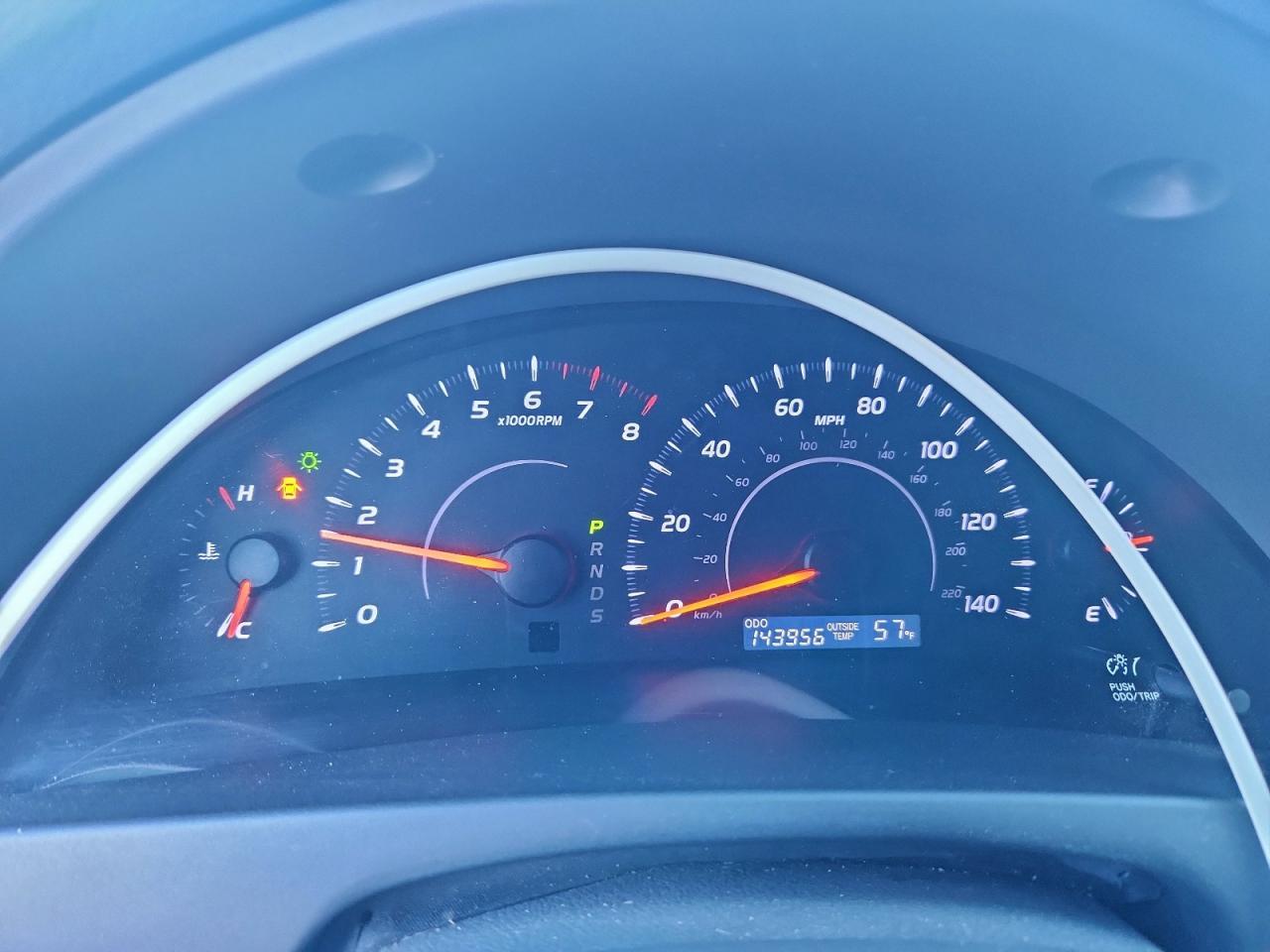2010 TOYOTA CAMRY